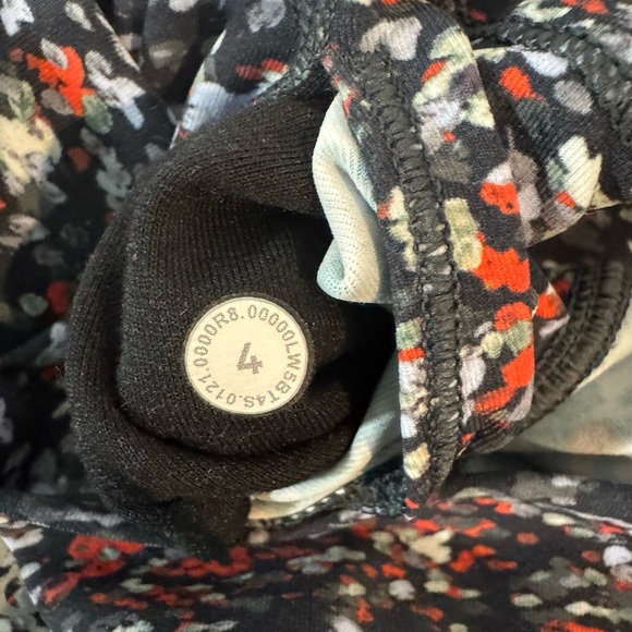 Lululemon Size 4 Align High Rise Leggings Athletic Water Blossom Mutlicolor - Picture 9 of 10